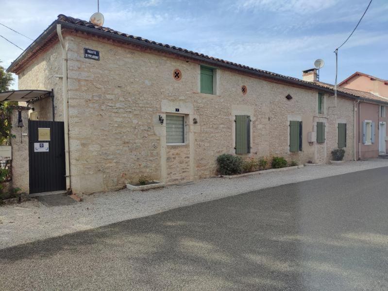 Gite La Petite Longere Septfonds Buitenkant foto